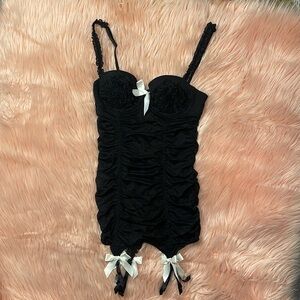 Victoria's Secret Women's Black‎ and White Corset Size 34B